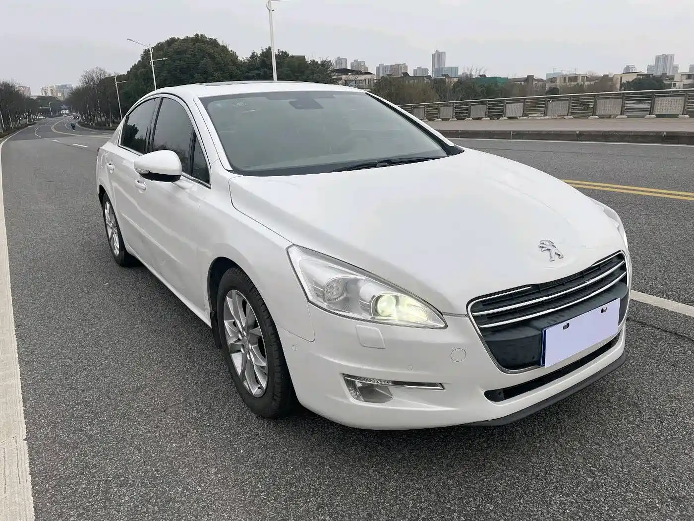 Peugeot 508 2013 2.3L Roland Garros Edition фото 6