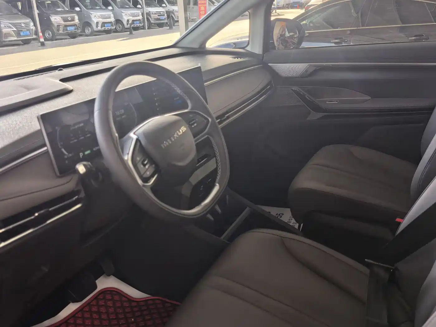 SAIC MAXUS EVERYONE 7