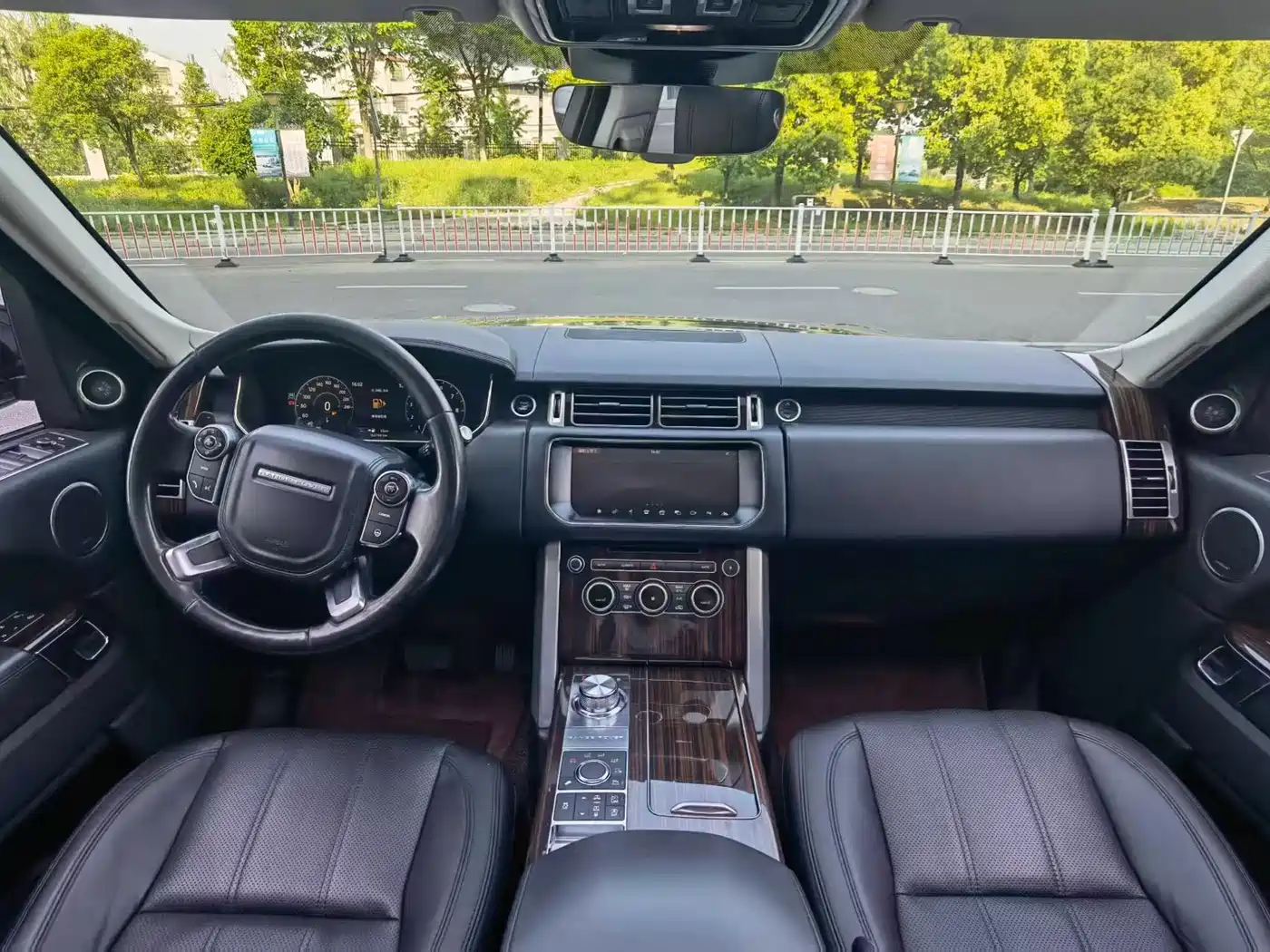 Land Rover Range Rover 2016 3.0 SC V6 Vogue LWB фото 4