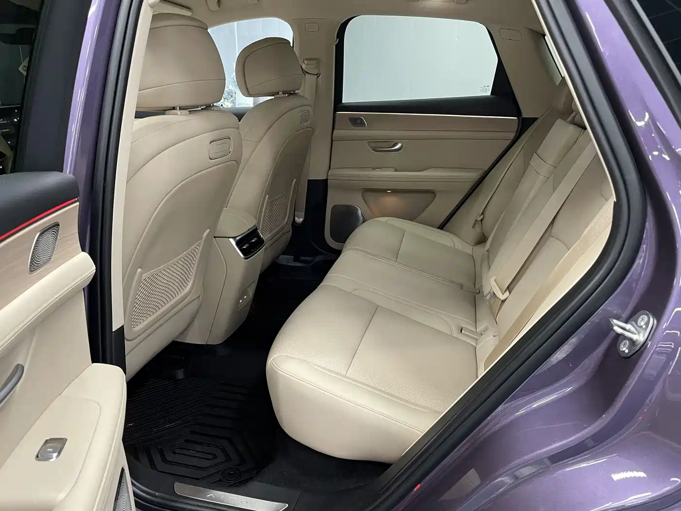 AITO Wenjie AITO M5 2025 Extended Range Ultra AWD фото 6