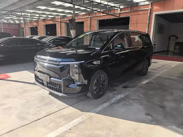 saic-maxus everyone-7