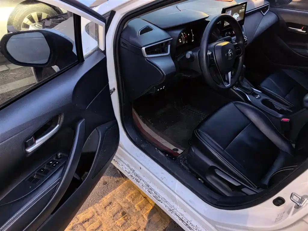 Toyota Corolla 2023 1.5L Pioneer Edition фото 14