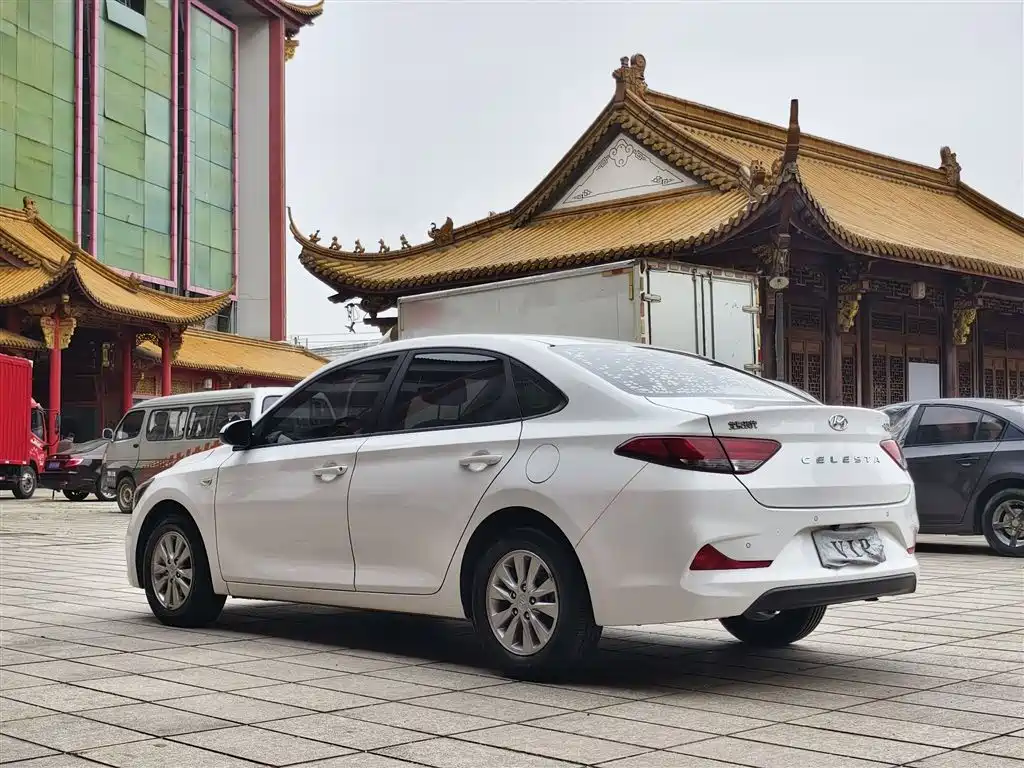 Hyundai Elantra 2020 1.6L Auto GL Pleasing Edition фото 16