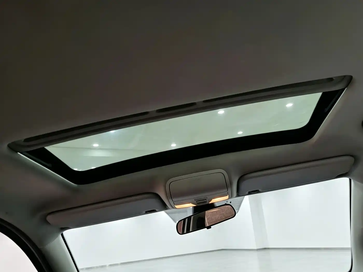 FAW Senya R7 2018 2017 Model 1.6L Automatic Smart
