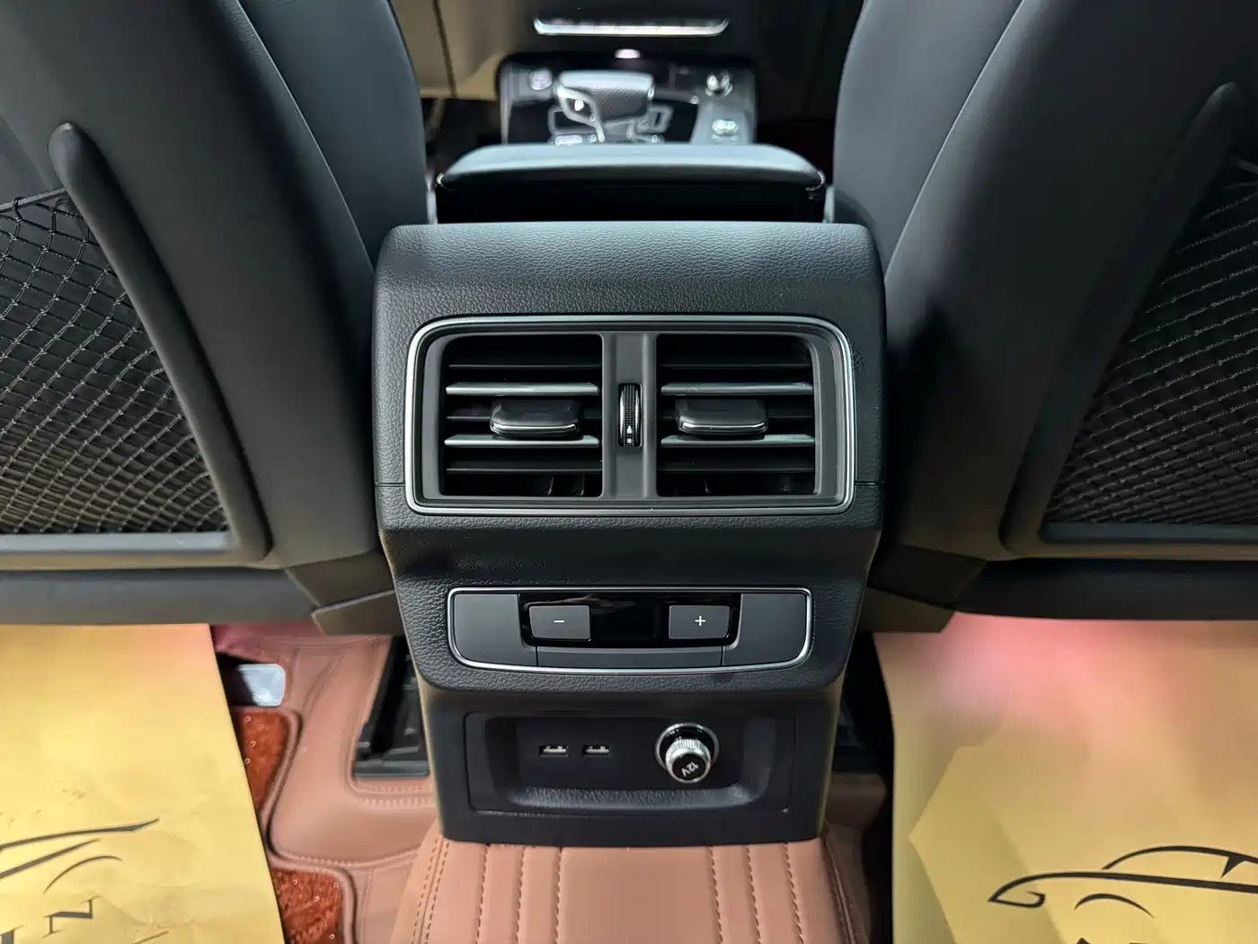 Audi Q5L 2024 Model 40 TFSI Luxury Dynamic фото 17