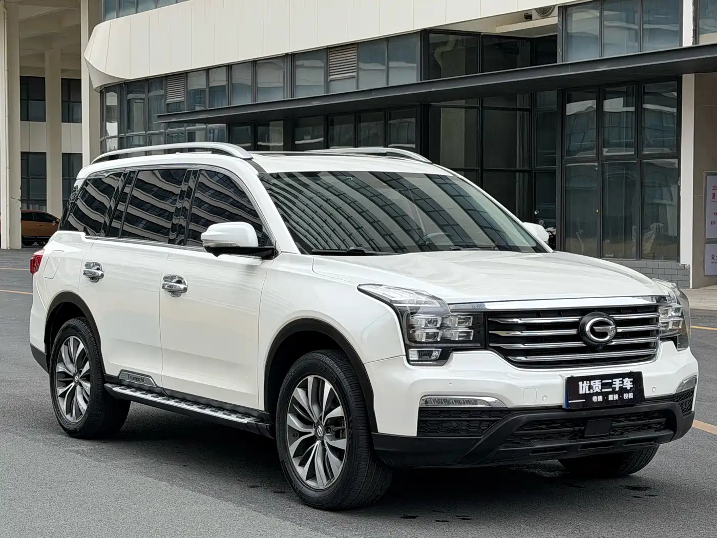 GAC Trumpchi Trumpchi GS8 2017 320T 2WD Premium (7-seater) фото 3