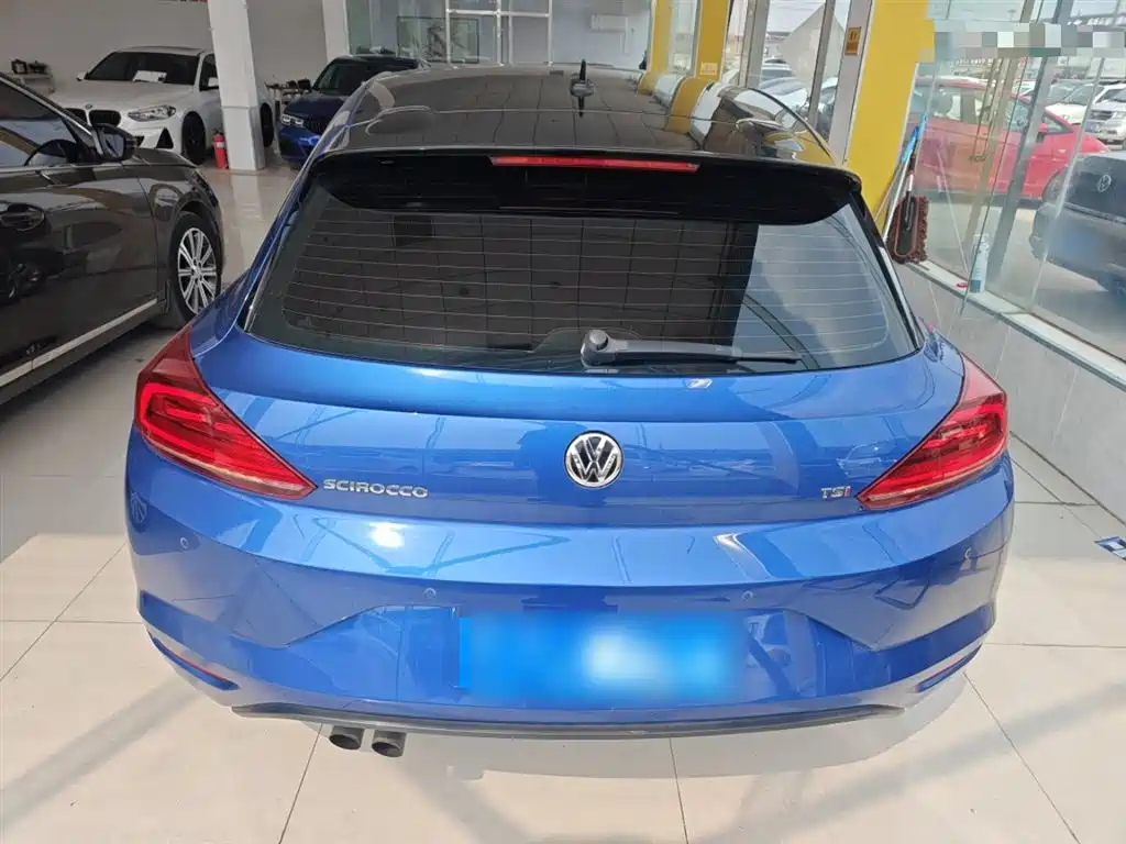 Volkswagen Scirocco 2015 1.4TSI Trend Edition фото 6