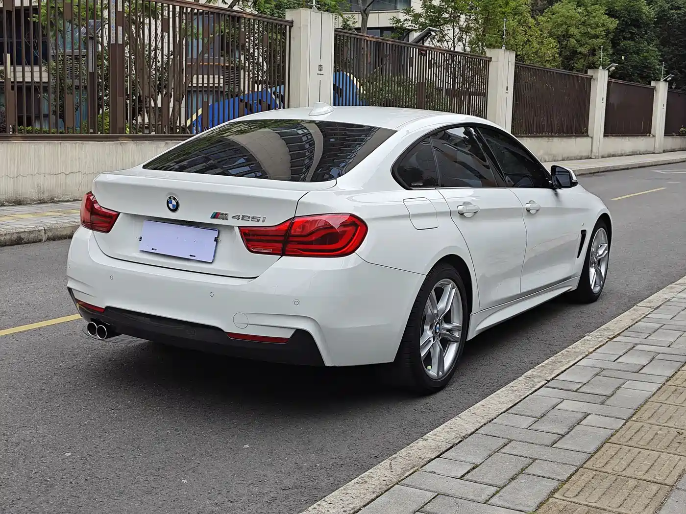 BMW 4 Series 2017 425i Gran Coupe Leading M Sport Package фото 19