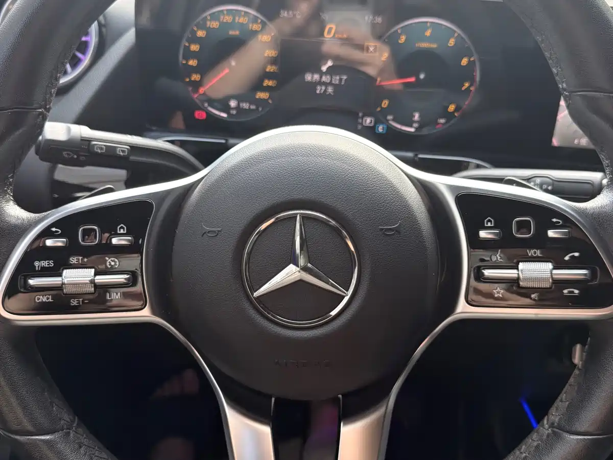 Фото 34 - Mercedes-Benz GLA
