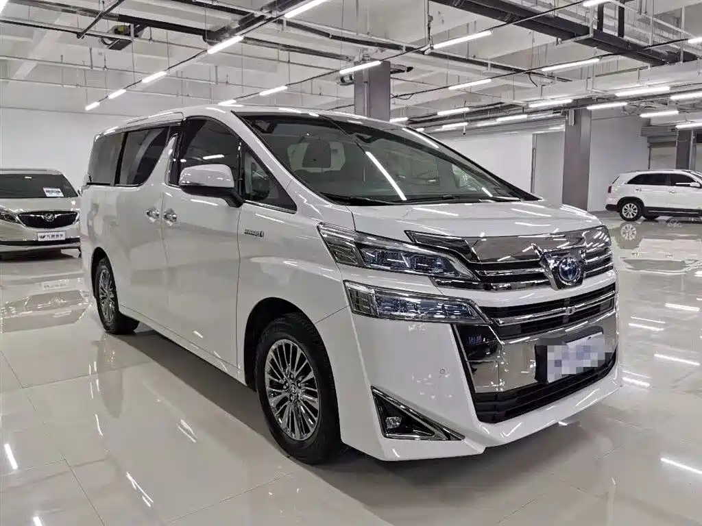 Toyota Vellfire 2019 Hybrid 2.5L HV Luxury Edition фото 3