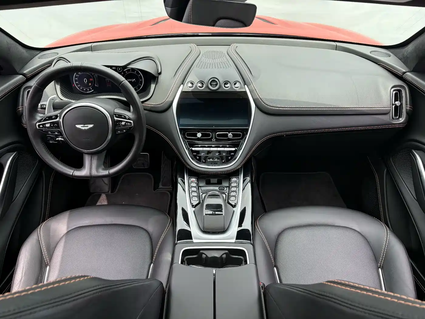 Aston Martin DBX 2022 2020 4.0T V8