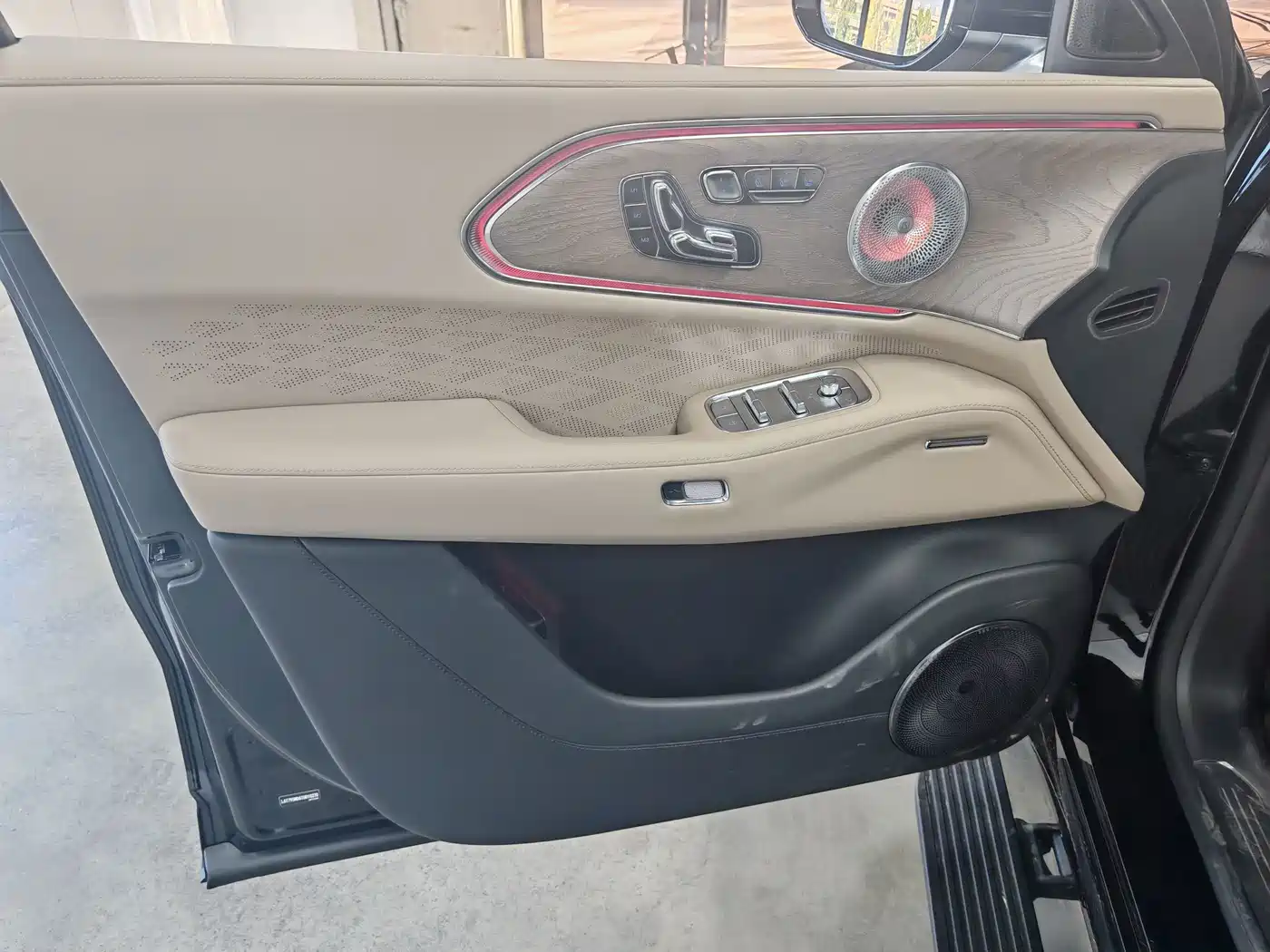 ZEEKR 8X 2026