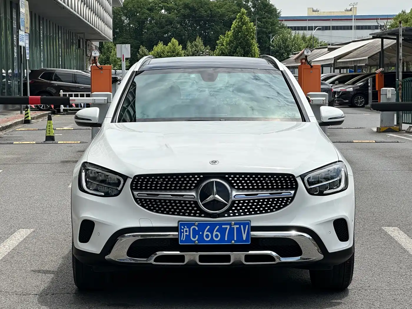 Mercedes-Benz GLC 2021 GLC 260 L 4MATIC Sporty фото 2