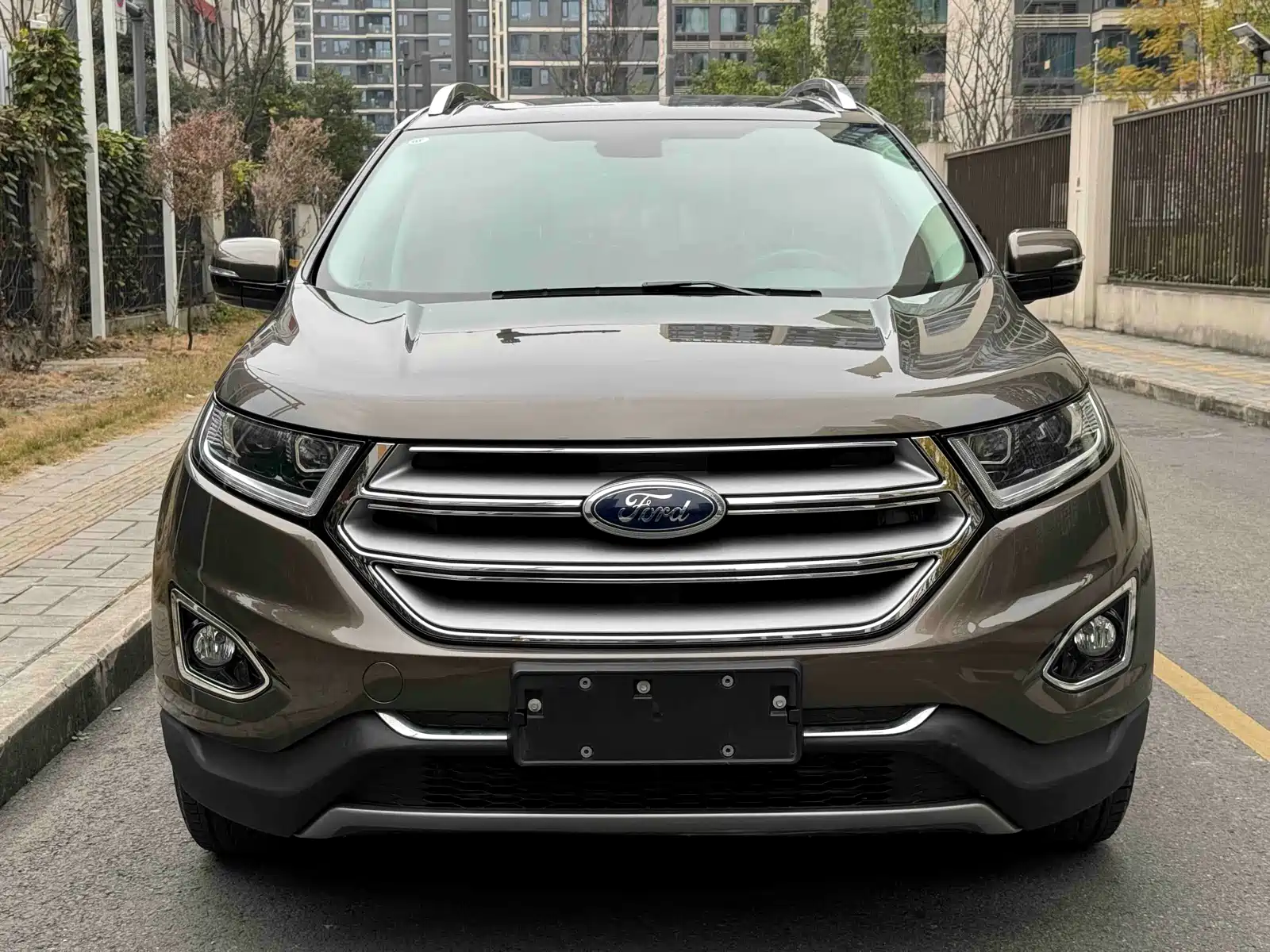 Фото 2 - Ford Edge