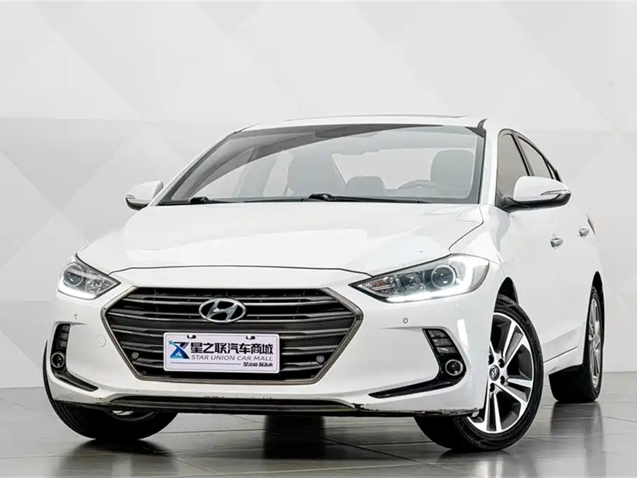 Hyundai Elantra 2016 1.6L Auto Smart·Luxury Edition фото 2