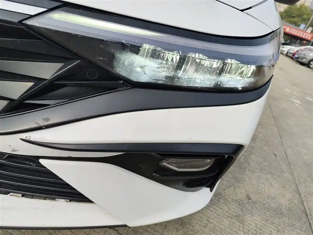 Hyundai Elantra 2023 1.5L CVT GLX Elite Edition фото 18