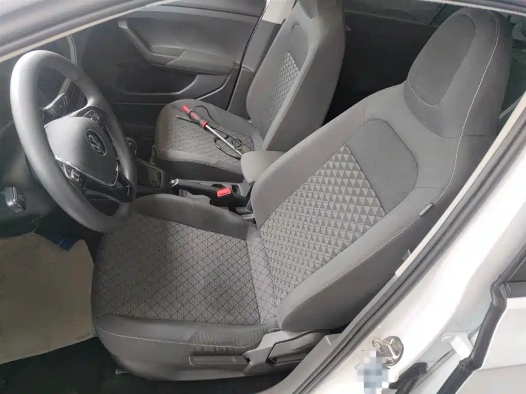 VOLKSWAGEN TU KAI