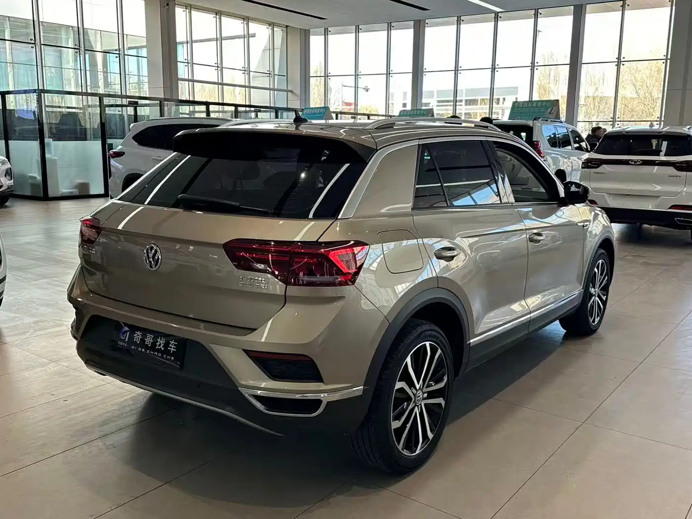 Volkswagen T-ROC 2019 280TSI DSG 2WD Comfort Type China V фото 6