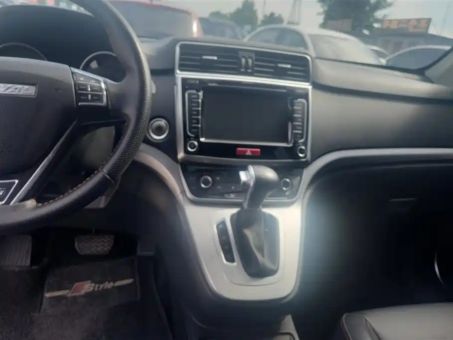 Haval M6 2018 1.5T DCT 2WD Elite фото 13