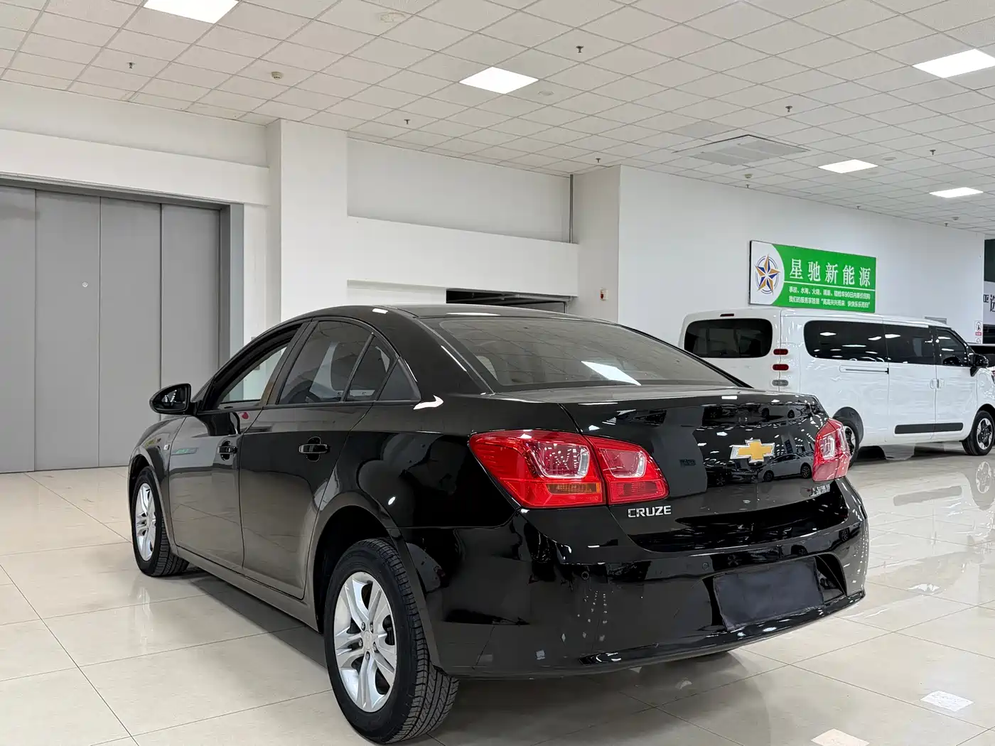 Chevrolet Cruze 2015 1.5L Classic SE AT фото 6