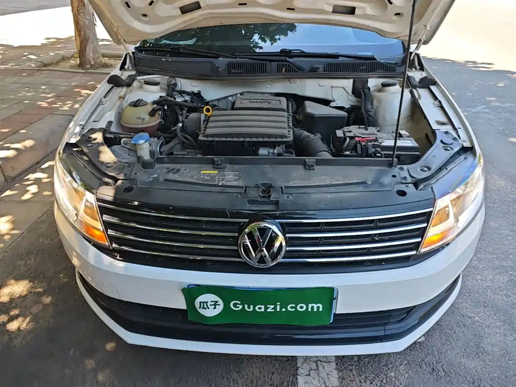 Volkswagen Lavida 2018 Classic 1.5L Automatic Trend China VI фото 20