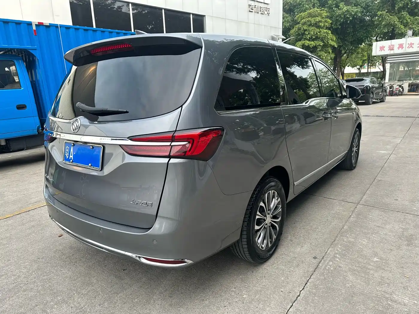Buick GL8 2022 Land Business Class 652T Luxury фото 5