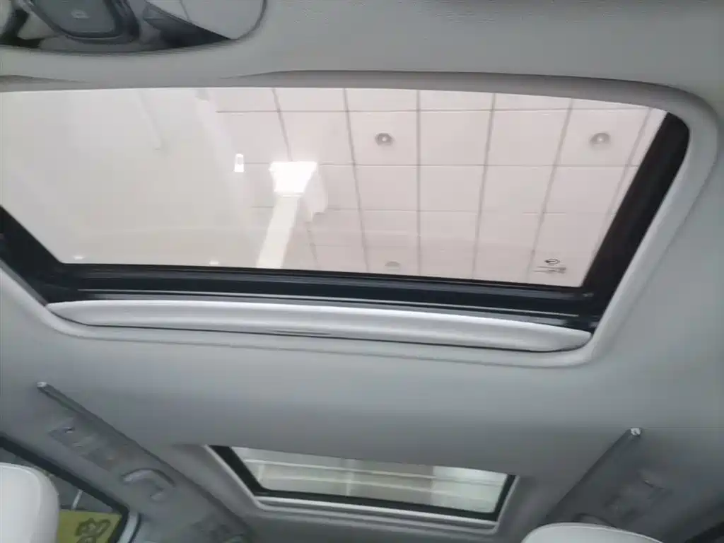 GAC Trumpchi Trumpchi M8 2018 320T Flagship Edition фото 18