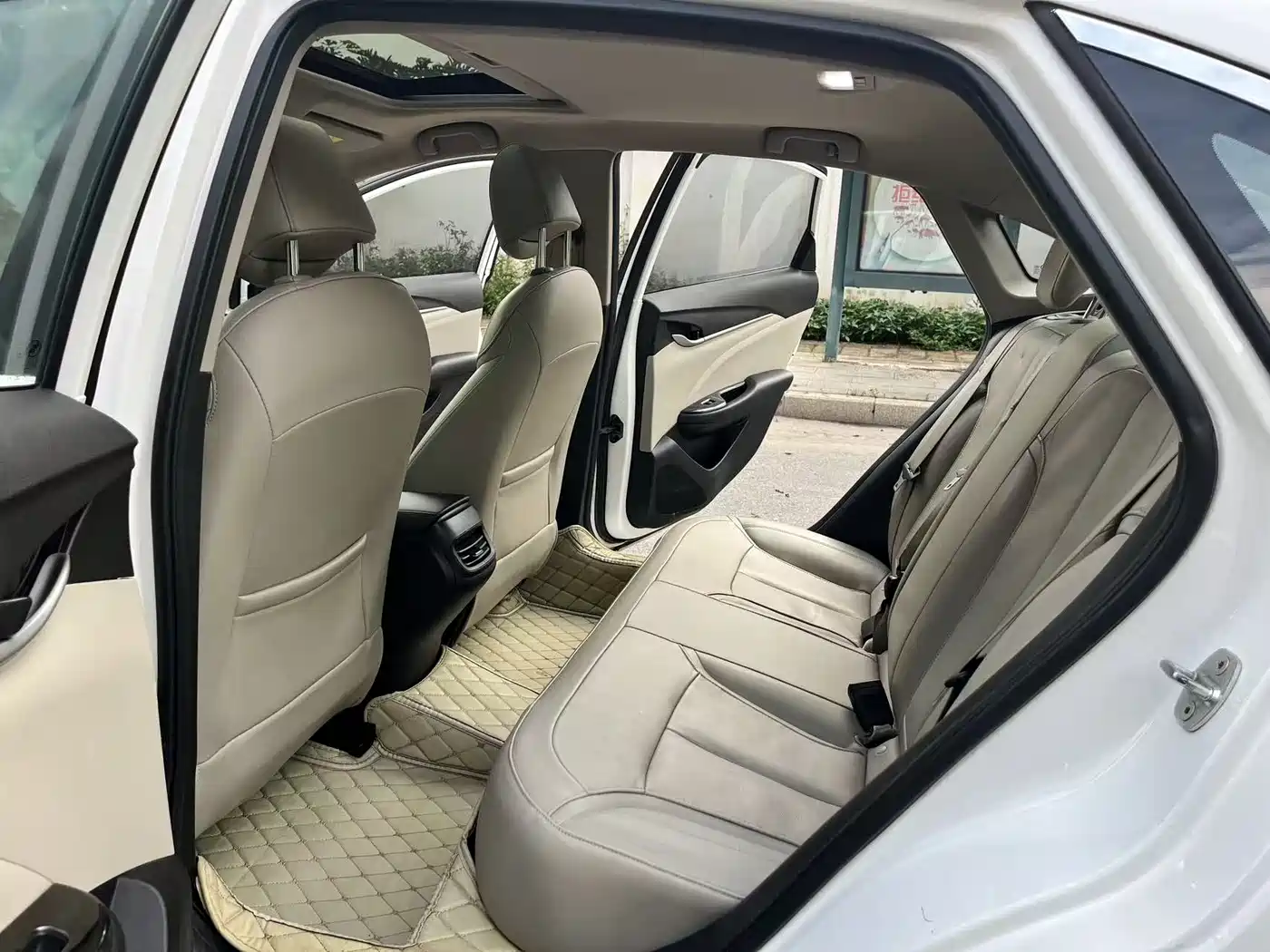 Buick Excelle 2018 15T Manual Elite (China V) фото 7