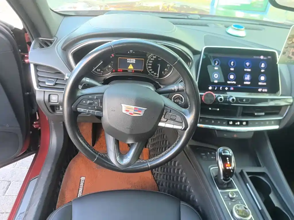 Cadillac CT5 2020 2020 28T Fashion Model