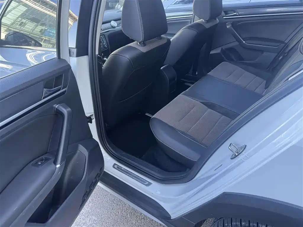 Volkswagen C-TREK 2018 1.5L Automatic Comfort фото 8