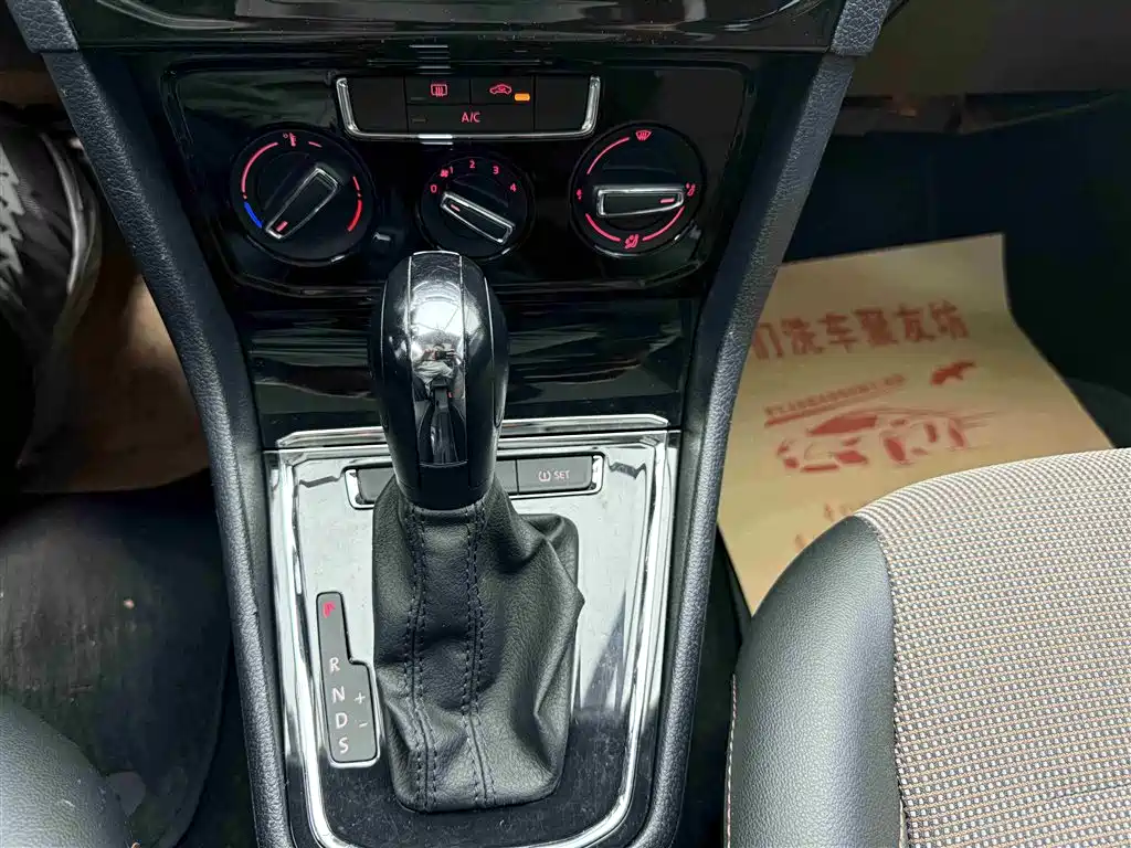 Volkswagen C-TREK 2018 1.5L Automatic Comfort фото 15