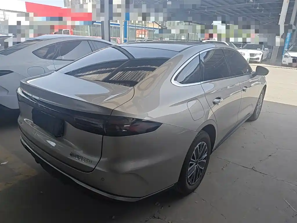 Geely Galaxy Galaxy Stellar 6 2025 60km Voyager Edition фото 7