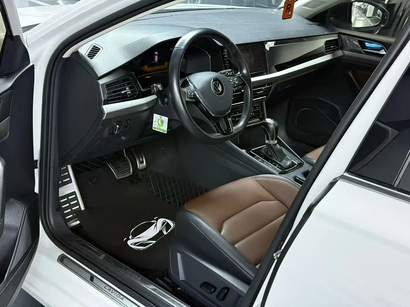 Volkswagen Lavida 2021 280TSI DSG Luxury Edition фото 5