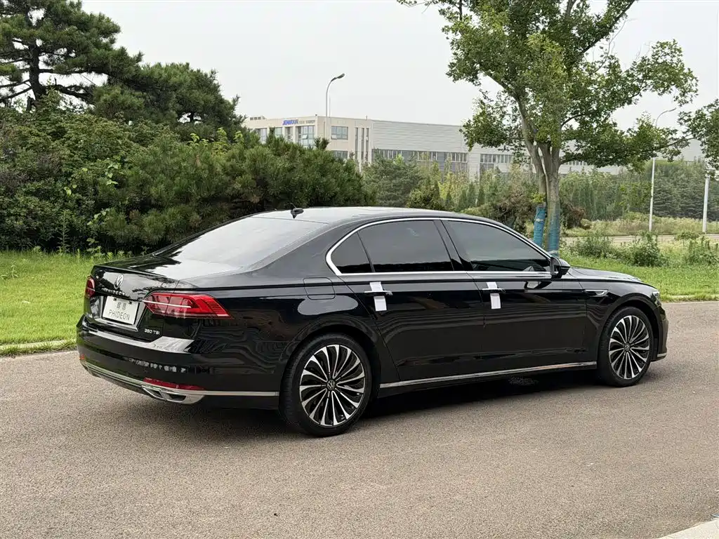 Фото 4 - Volkswagen Phideon