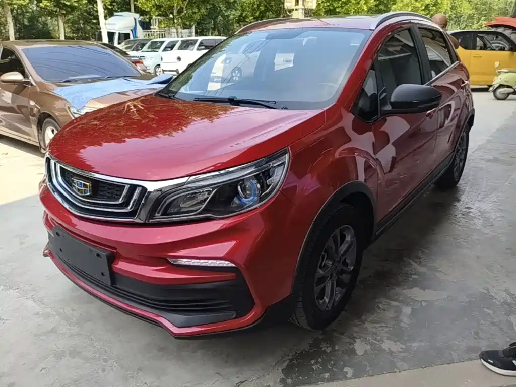 Фото 2 - Geely Vision X3