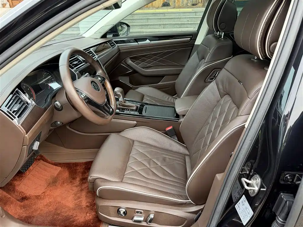 Фото 8 - Volkswagen Phideon