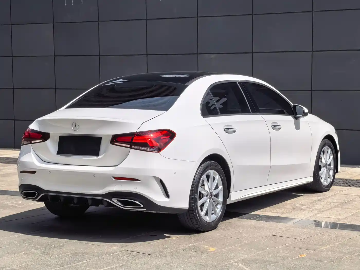 Mercedes-Benz A-Class 2020 A 200 L Sport Sedan фото 7