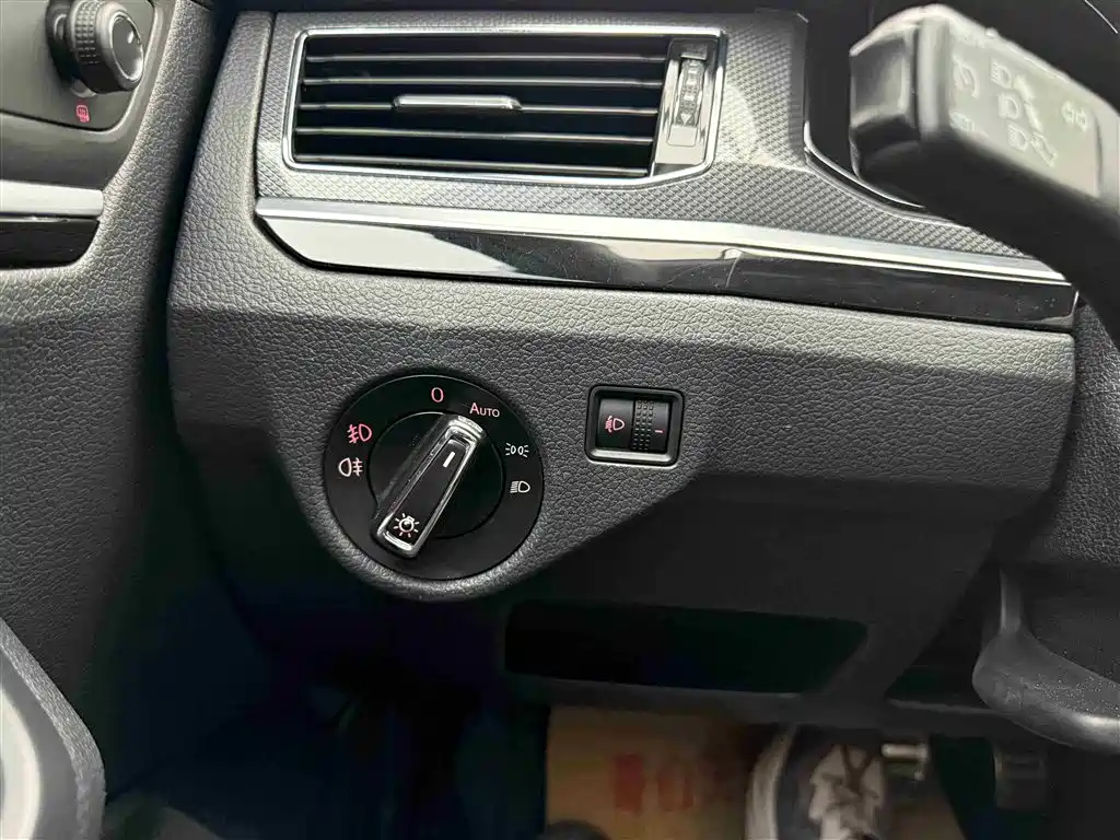 Volkswagen C-TREK 2018 1.5L Automatic Comfort фото 12