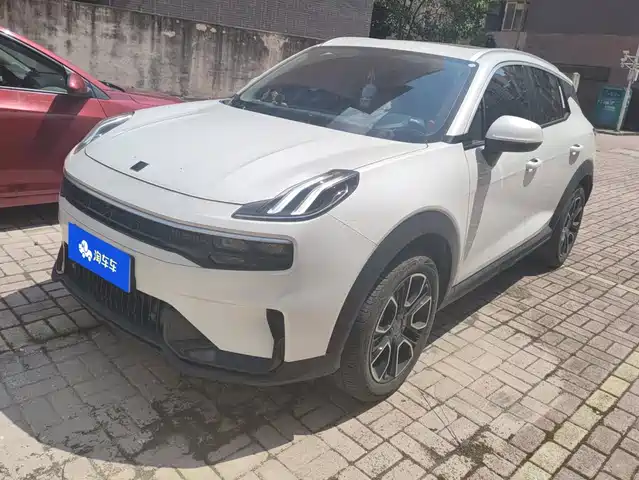 Lynk & Co 06 2023