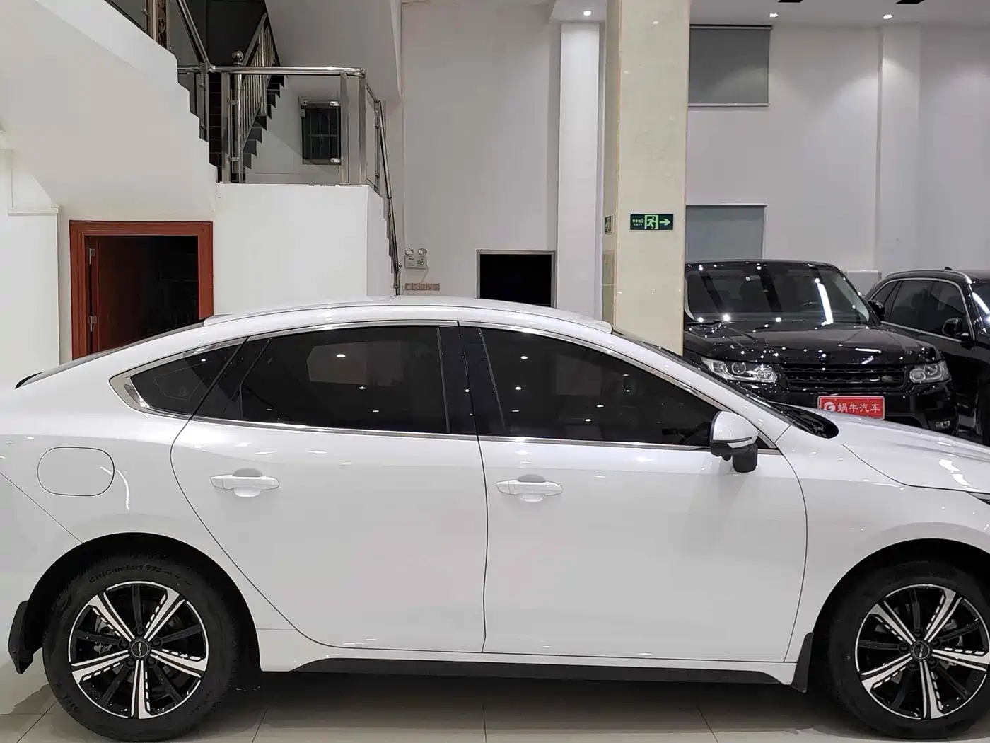 BYD Destroyer 05 2023 Champion Edition DM-i 120KM Premium фото 14