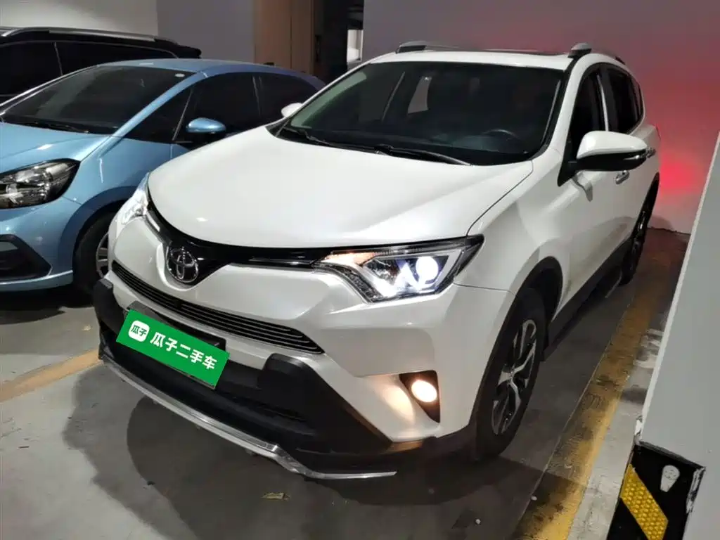 Toyota RAV4 Rongfang 2016 2.0L CVT 2WD Trend (China V)