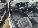 Фото 16 - Toyota Camry