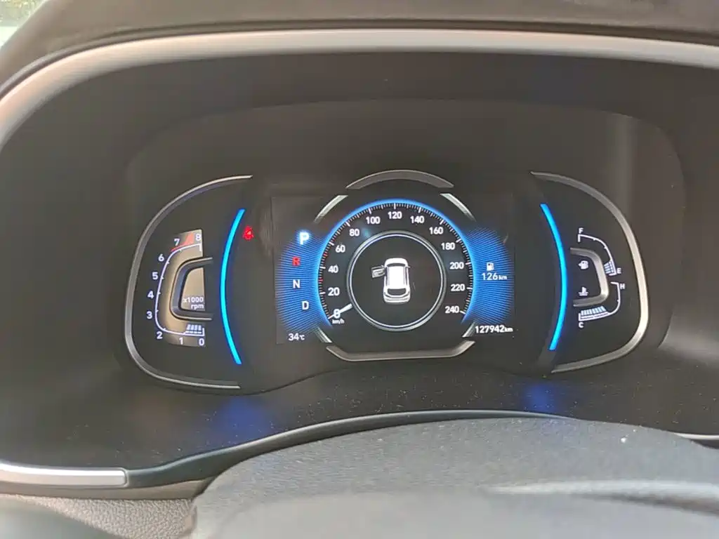 Фото 12 - Hyundai Tucson