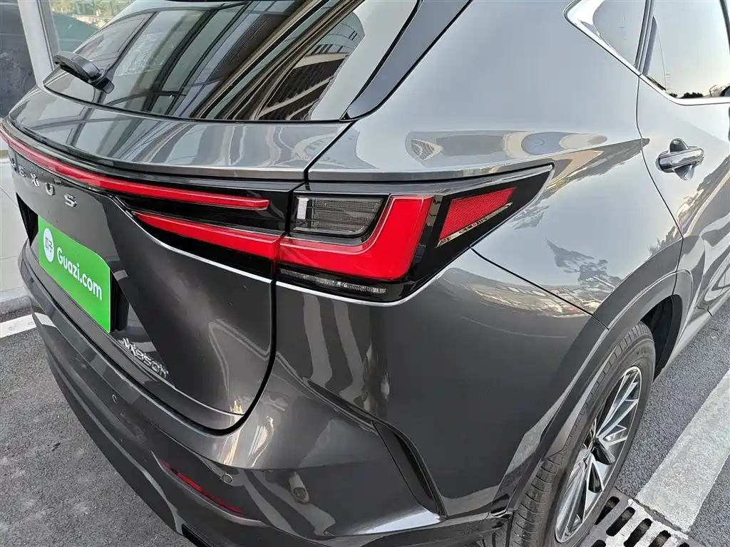 Lexus NX 2023 350h FWD Joy Creation Edition фото 24
