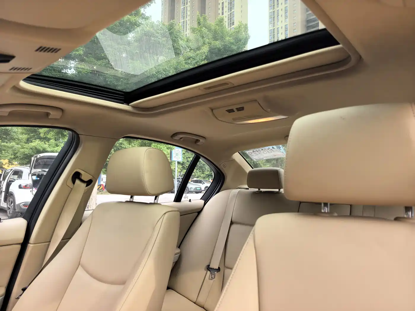 BMW 3 Series (Import) 2012 318i Leading фото 14