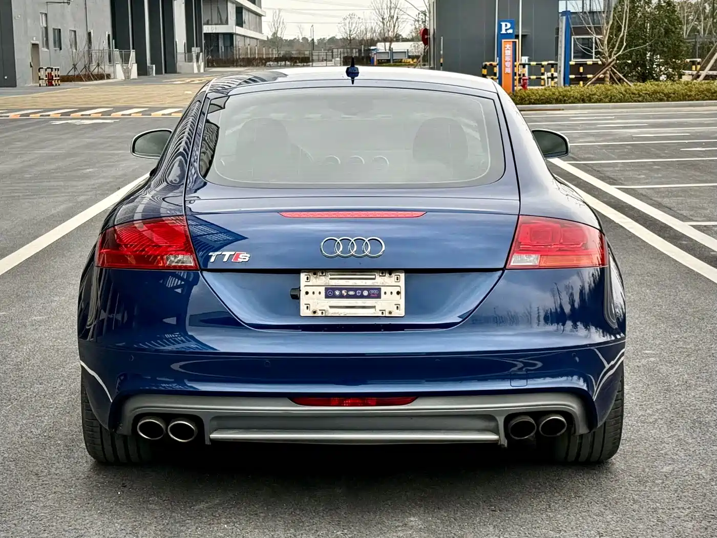 Audi TTS 2011 Model TTS Coupe 2.0TFSI quattro фото 5