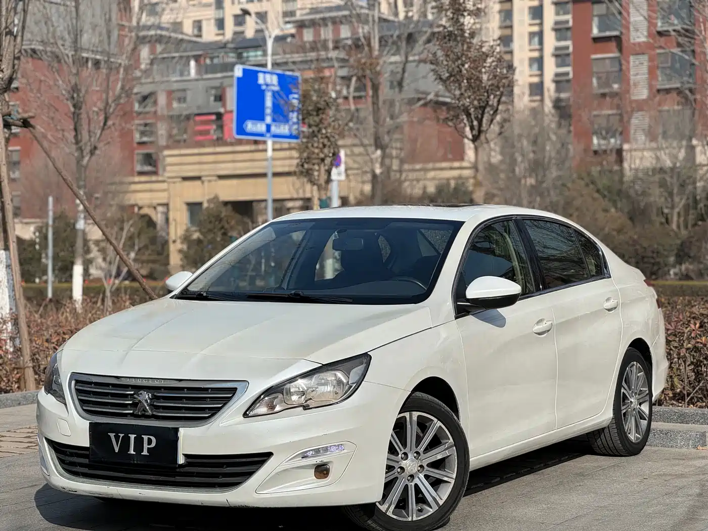 Peugeot 408 2016 1.6T Automatic Luxury Edition