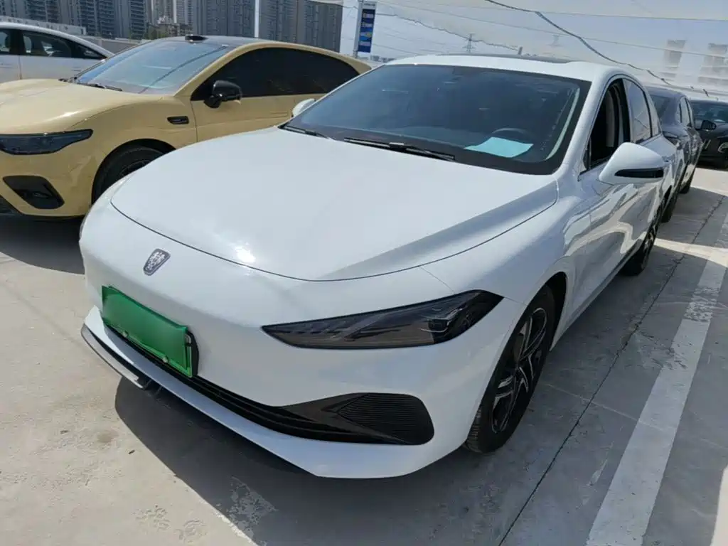 Фото 2 - Roewe D7