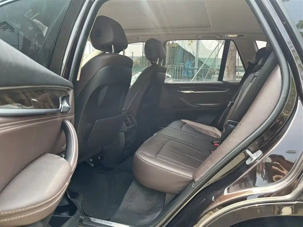 BMW X5 (Import) 2017 xDrive28i фото 16