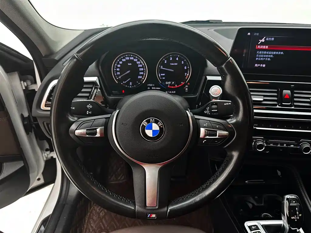 BMW 1 Series 2022 120i M Sport Shadow Edition фото 11